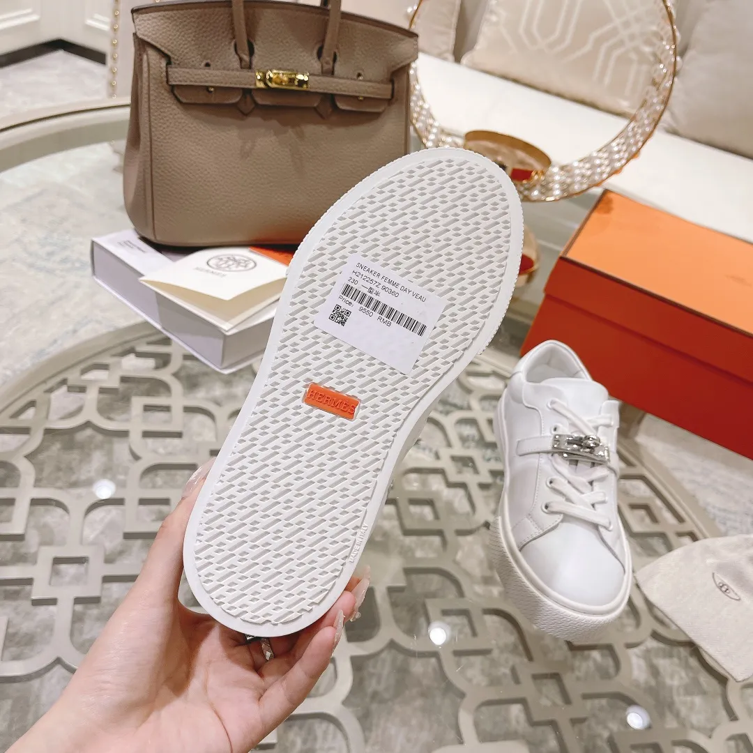 👟👟Ex-factory price 480👟👟 HERMES The latest Kelly buckle white sneakers! Size: 35-44